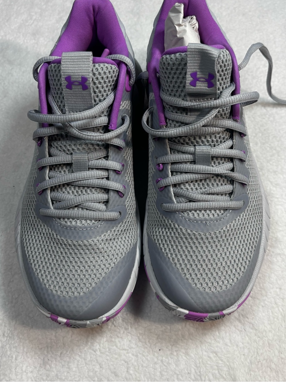 Under Armour HOVR Breakthru 3024398-104 Women's Size 6 Athletic Shoes NEW No Box